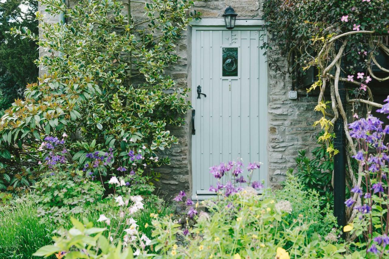 Coach House Bishop's Castle Exterior foto